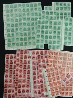 Stamp collection 25067 Infla stamps German Reich.