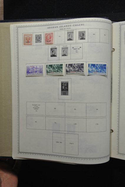 Stamp collection 25334 Italy 1863-1984.