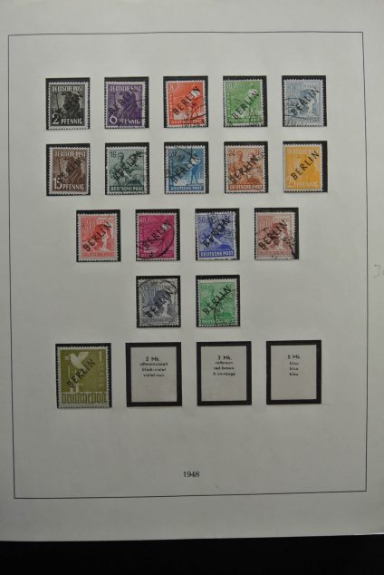 Stamp collection 26288 Berlin 1948-1990.