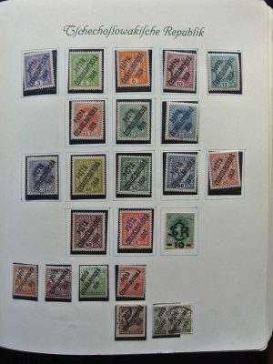 Stamp collection 26626 Czechoslovakia 1918-1988.