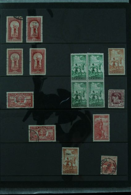 Stamp collection 26871 New Zealand 1900-1985.