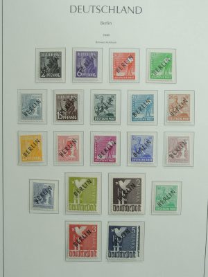 Stamp collection 27032 Berlin 1948-1990.