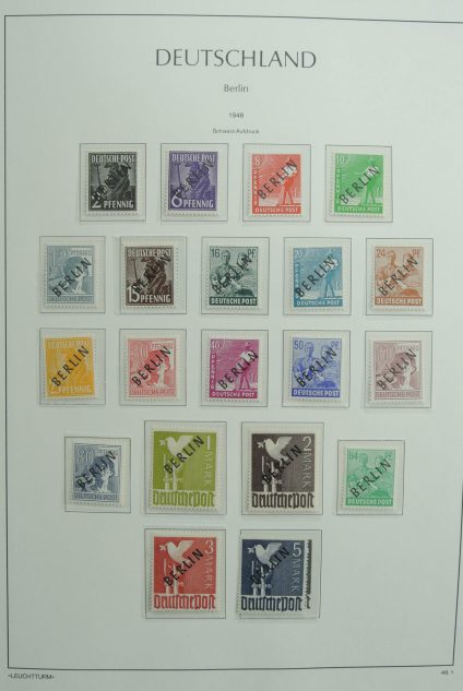 Stamp collection 27032 Berlin 1948-1990.