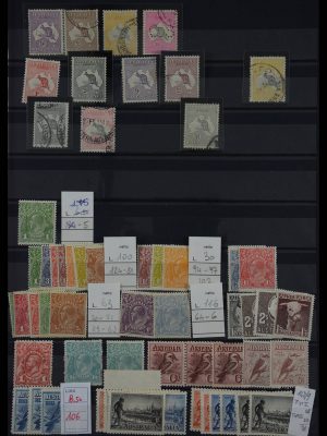 Stamp collection 27618 Australia 1912-1966.