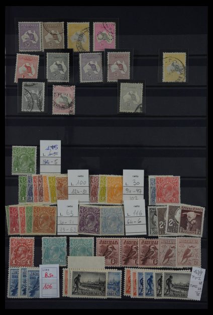 Stamp collection 27618 Australia 1912-1966.