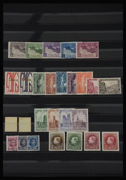 Stamp collection 28071 Belgium 1927-1929.