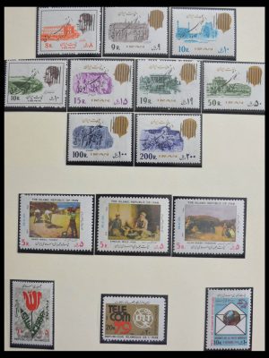 Stamp collection 28199 Iran 1979-2002.