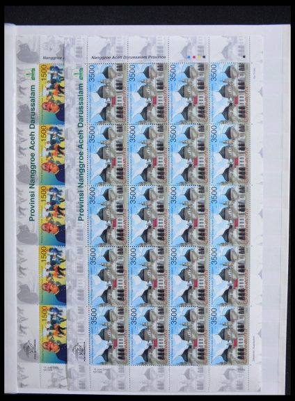 Stamp collection 28218 Indonesia 1949-2000.
