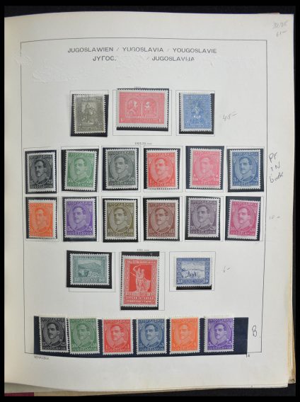 Stamp collection 28298 Yugoslavian territories 1866-1995.