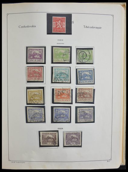 Stamp collection 28305 Czechoslovakia 1918-1992.