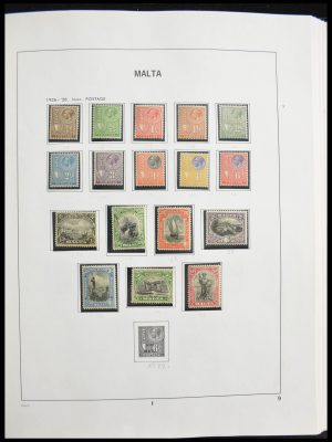 Stamp collection 28321 Malta 1882-1989.