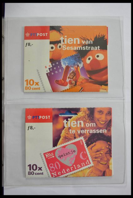 Stamp collection 28444 Netherlands hangmapjes 1996-2003.