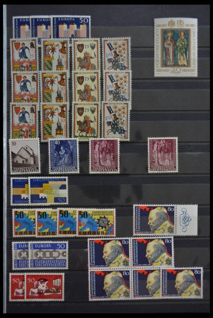 Stamp collection 28476 Liechtenstein.