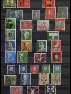 Stamp collection 28485 Bundespost 1958-1999.