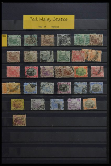 Stamp collection 28594 Malaysian States.