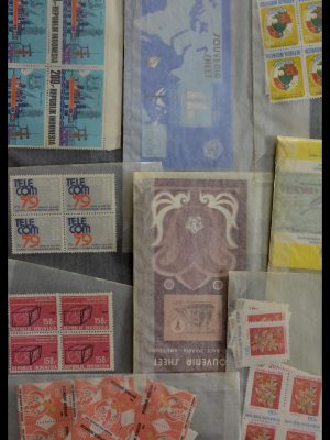 Stamp collection 28906 Dutch territories '70s-'90s.