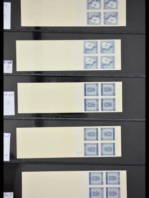 Stamp collection 29368 Sweden stamp booklets 1942-1996.