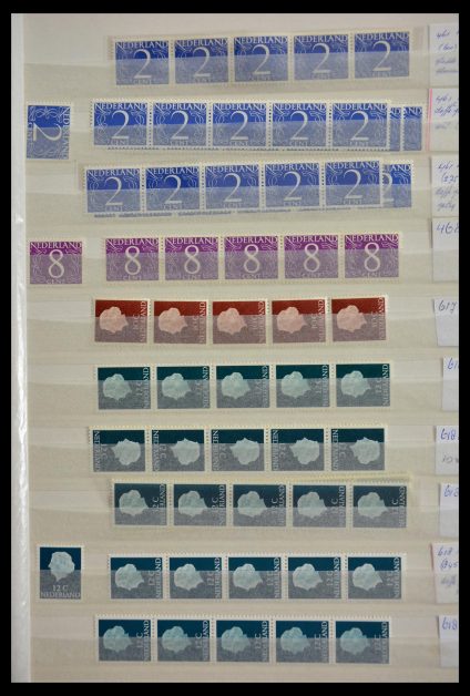 Stamp collection 29397 Netherlands coilstamps 1910-2010.
