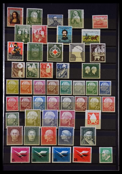 Stamp collection 29747 Bundespost 1952-1997.