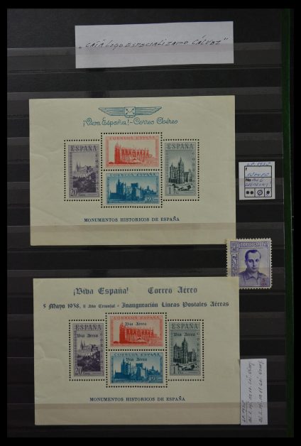 Stamp collection 29816 Spanish civil war 1936-1938.