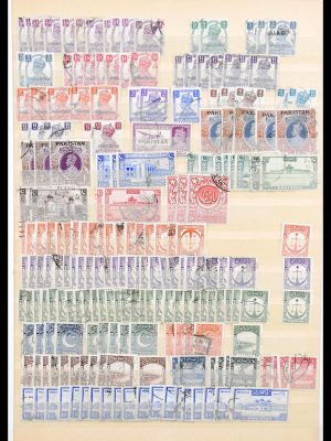 Stamp collection 30473 Pakistan 1947-1982.