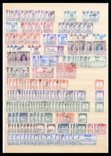 Stamp collection 30473 Pakistan 1947-1982.