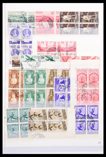Stamp collection 30490 Italy and Italian territories & colonies 1870-1970.