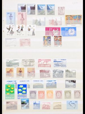 Stamp collection 30504 Norway 1976-1999.