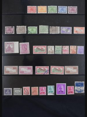 Stamp collection 30810 Nepal 1907-2005.