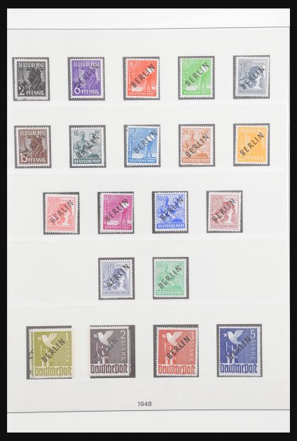 Stamp collection 30867 Berlin 1948-1990.