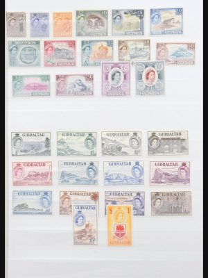 Stamp collection 31271 British Commonwealth 1953-1970.