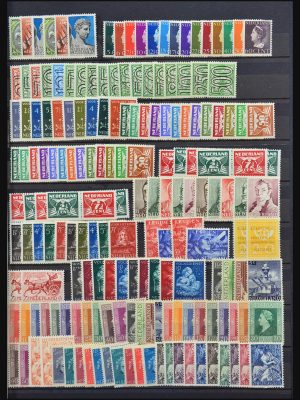 Stamp collection 31457 Netherlands 1940-1999.