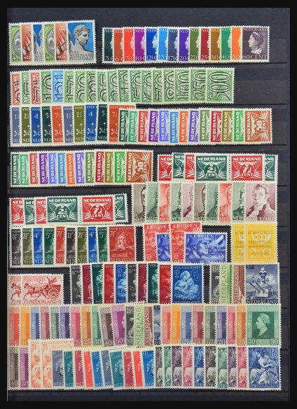 Stamp collection 31457 Netherlands 1940-1999.