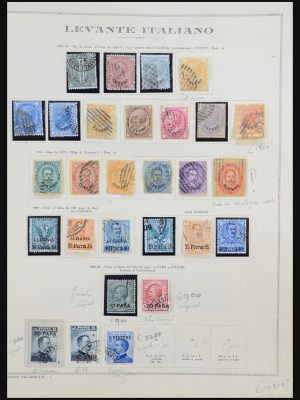 Stamp collection 31481 Italian Levant 1874-1923.