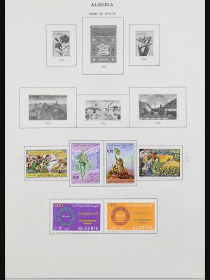 Stamp collection 31576 African countries 1960-1984.