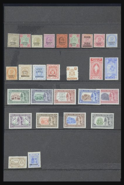 Stamp collection 31604 World sorting lot 1860-1980.