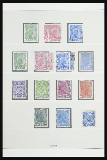 Stamp collection 31805 Liechtenstein 1912-2001.