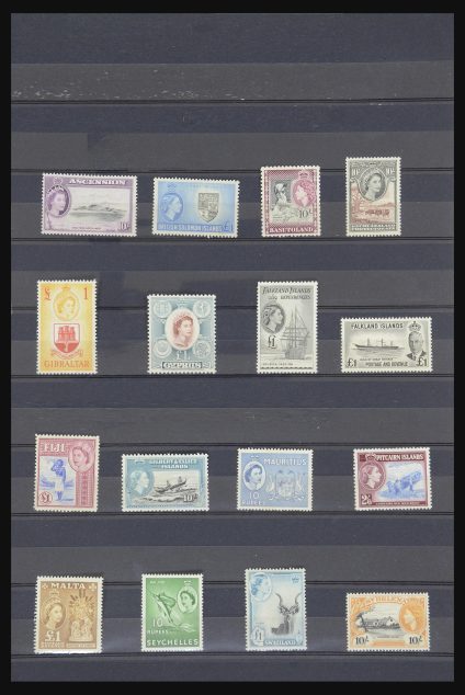 Stamp collection 31824 British colonies 1938-1960.