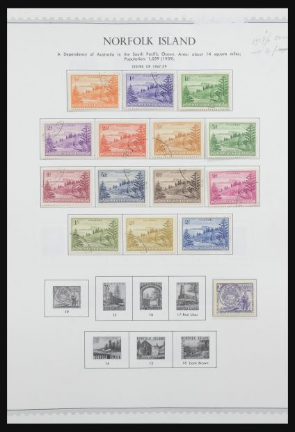 Stamp collection 31858 Norfolk Islands 1947-2000.