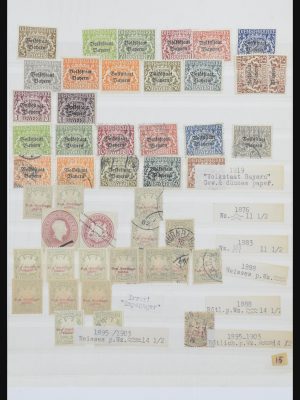 Stamp collection 31917 World sorting lot.