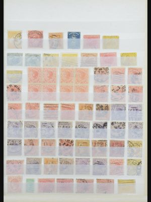 Stamp collection 31965 Australian States.