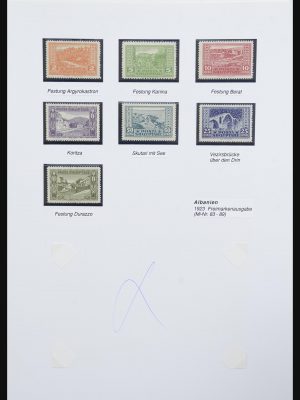 Stamp collection 32022 Albania 1922-1943.
