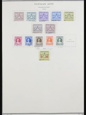 Stamp collection 32043 Vatican 1929-1991.