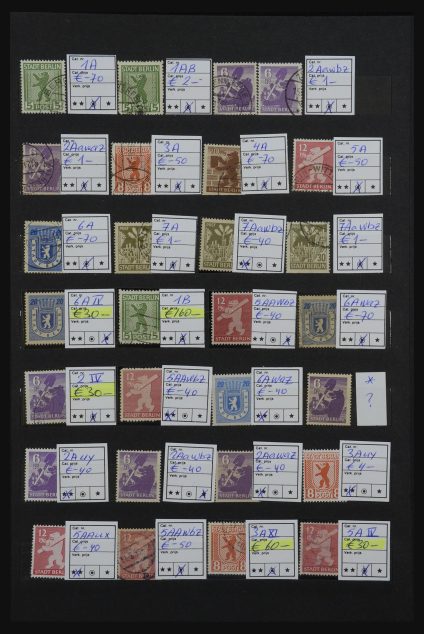 Stamp collection 32185 German Zones 1945-1948.