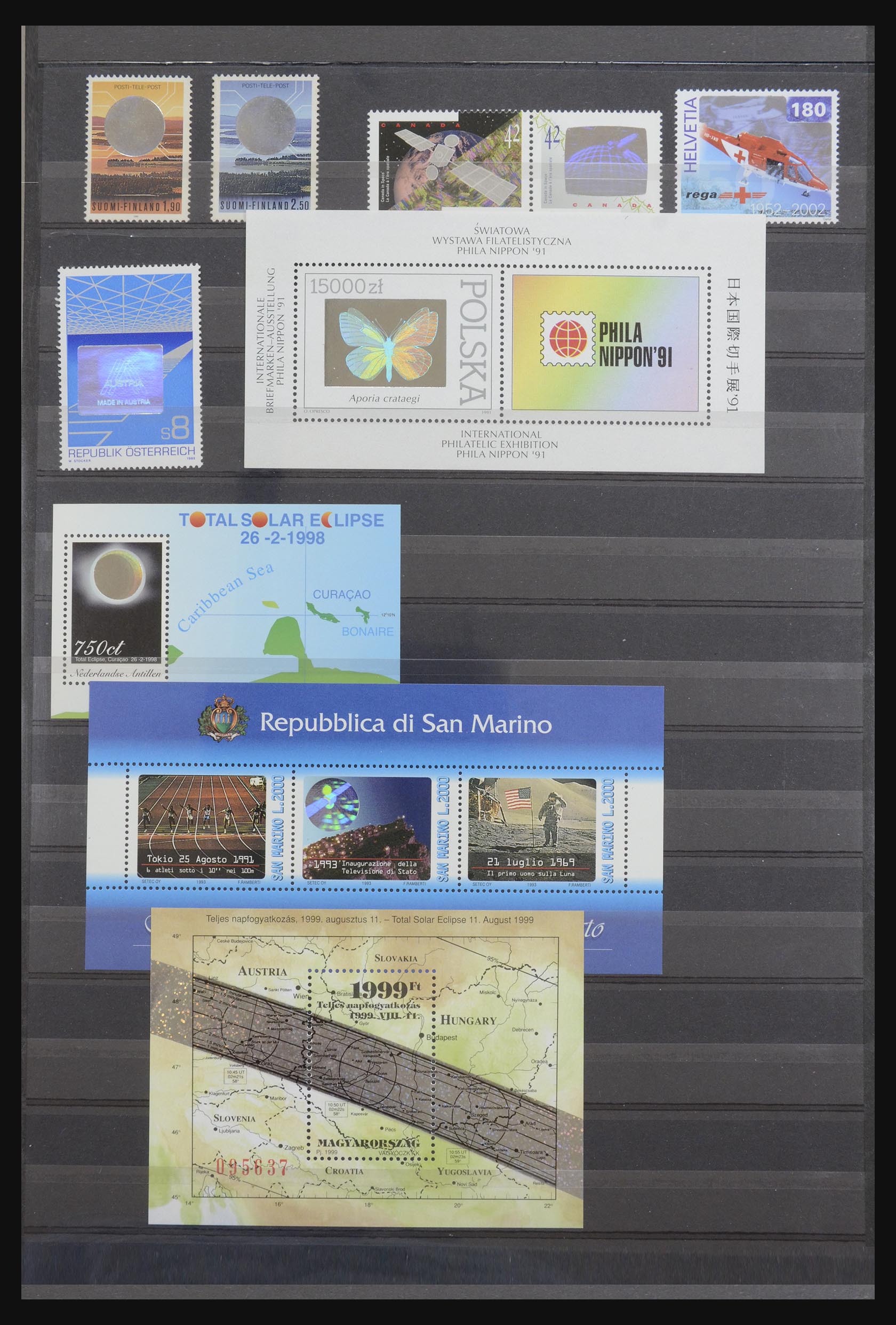 32501 Thematic collection holograms. The Stamp Group Over 2,000 stamp collections